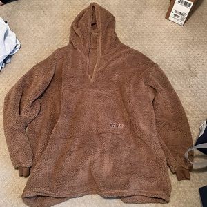 Worn once, one size ! oversized teddy bear quarter zip (the comfy)